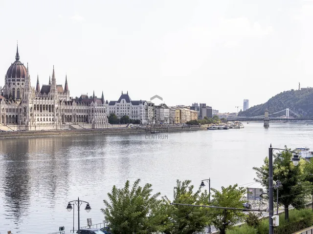 Eladó lakás Budapest II. kerület 123 nm