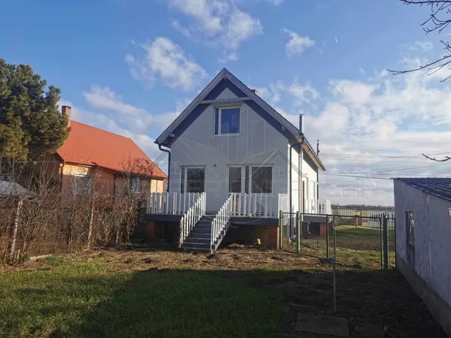 Eladó ház Mosonszentmiklós 135 nm