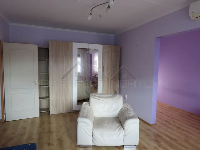 Kiadó lakás Győr, Nádorváros 54 nm