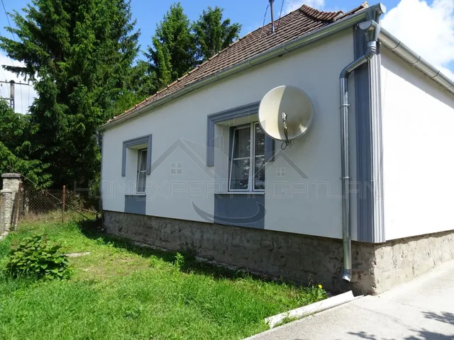 Eladó ház Kajárpéc 105 nm