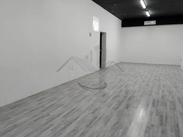 Kiadó kereskedelmi és ipari ingatlan Győr, Nádorváros 520 nm