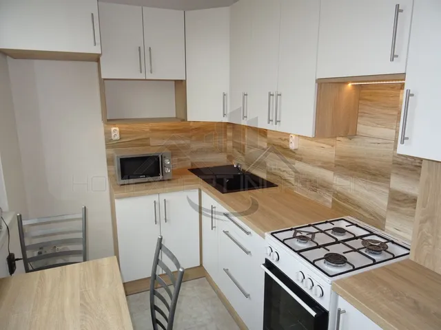 Eladó lakás Győr, Adyváros 53 nm