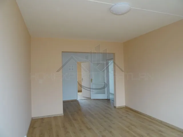 Eladó lakás Győr, Adyváros 53 nm