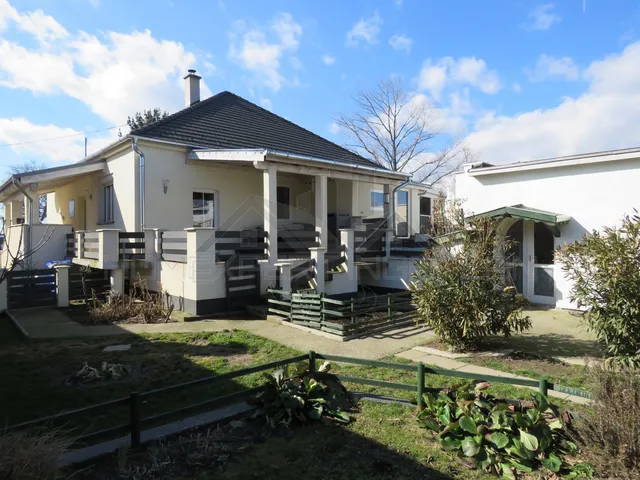 Eladó ház Rábakecöl 123 nm