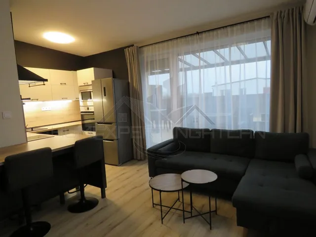 Kiadó lakás Levél 40 nm