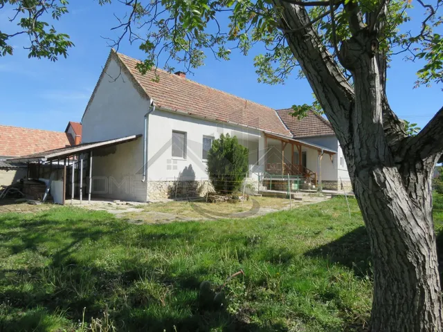 Eladó ház Nóráp 120 nm