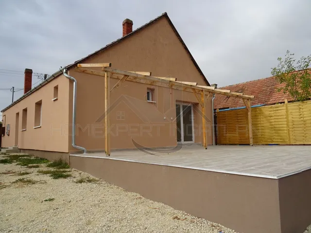 Eladó ház Pápa 102 nm