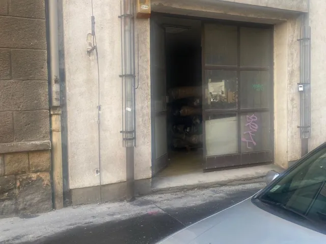 Kiadó kereskedelmi és ipari ingatlan Budapest VIII. kerület, Kis Fuvaros utca 77 nm