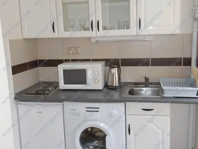 Kiadó lakás Budapest VI. kerület 25 nm