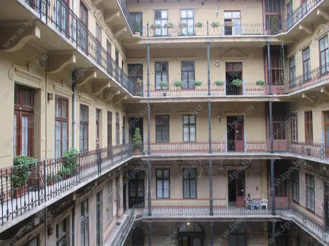 Kiadó lakás Budapest VI. kerület 70 nm