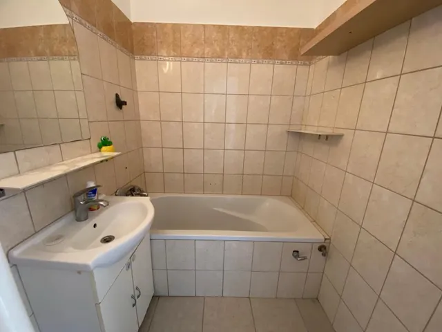 Kiadó lakás Budapest XI. kerület, Menyecske utca 49 nm