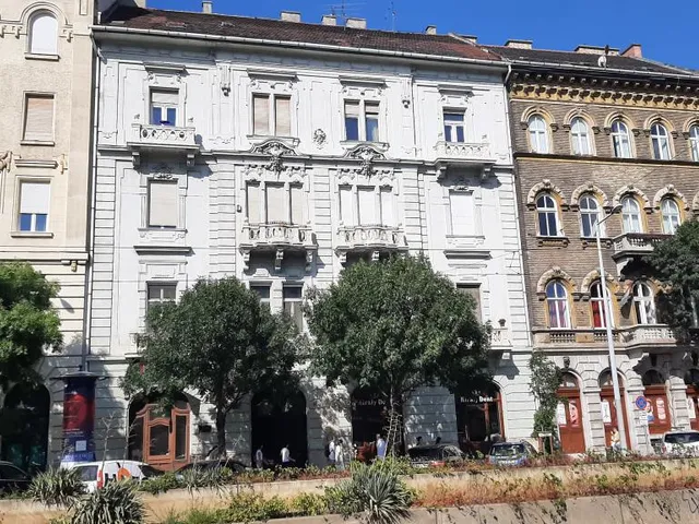 Kiadó lakás Budapest V. kerület 165 nm