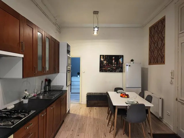 Kiadó lakás Budapest VI. kerület, Király utca 94 nm