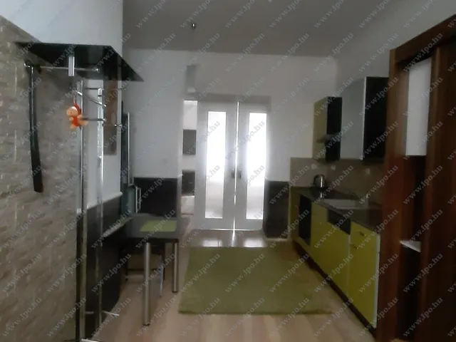 Kiadó lakás Budapest V. kerület, Dorottya utca 60 nm