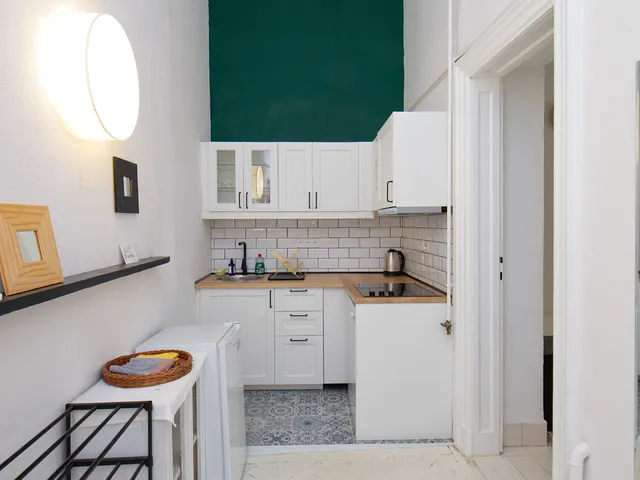 Kiadó lakás Budapest VI. kerület, Nagykörúton belüli terület, Nagymező utca 60 nm