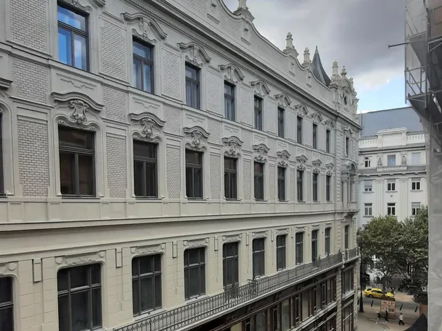 Eladó lakás Budapest V. kerület, Kígyó utca 116 nm