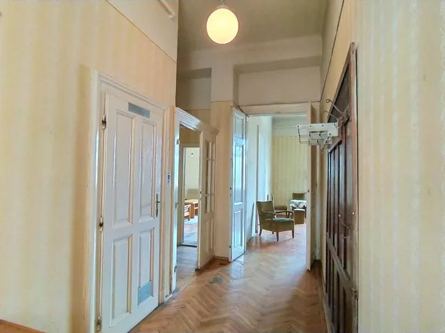 Eladó lakás Budapest XI. kerület 77 nm