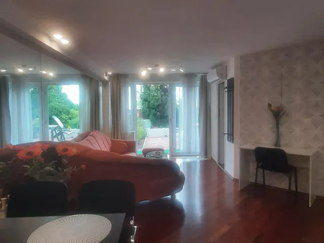 Kiadó lakás Budapest III. kerület, Farkastorki lejtő 50 nm