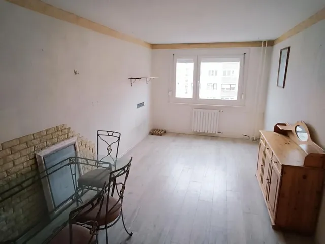 Eladó lakás Budapest III. kerület 52 nm