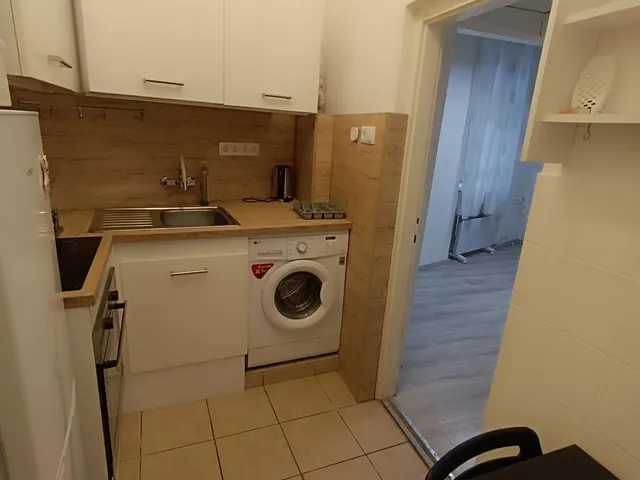 Kiadó lakás Budapest V. kerület, Kecskeméti utca 23 nm