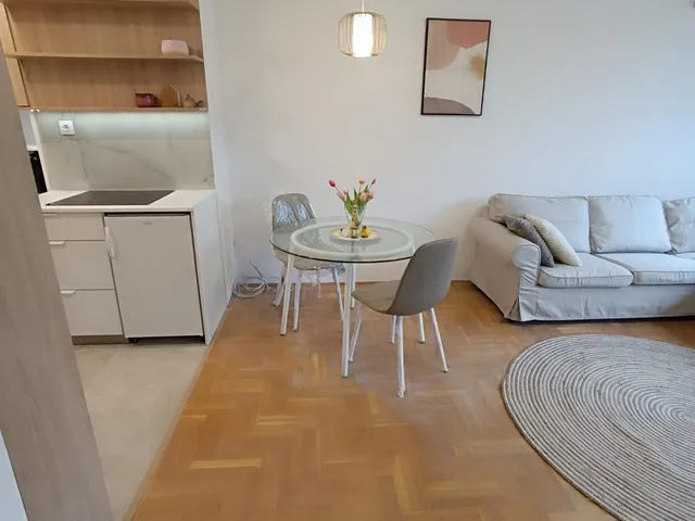 Eladó lakás Budapest III. kerület, Váradi utca 26 nm