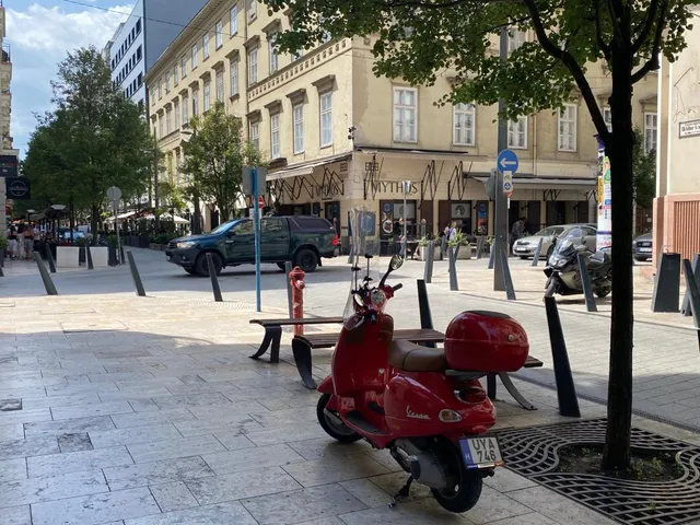 Kiadó lakás Budapest V. kerület, Október 6. utca 47 nm