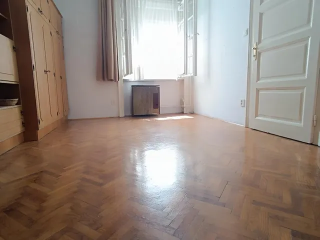 Eladó lakás Budapest III. kerület, Szomolnok utca 64 nm