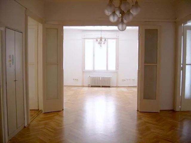 Kiadó lakás Budapest XIII. kerület, Tátra utca 155 nm