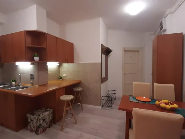 Eladó lakás Budapest VII. kerület, Kertész utca 55 nm