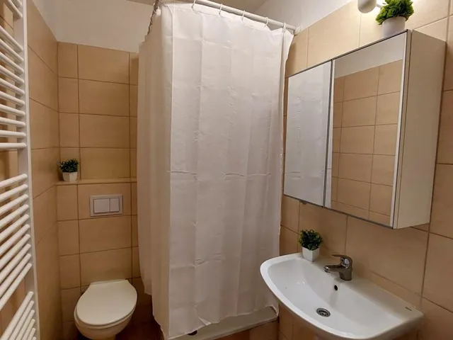 Kiadó lakás Budapest VIII. kerület, Mátyás tér 28 nm