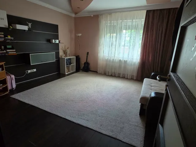Eladó lakás Debrecen, Nagyerdő 73 nm