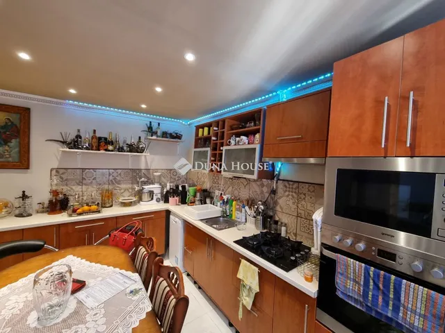 Eladó ház Poroszló 98 nm
