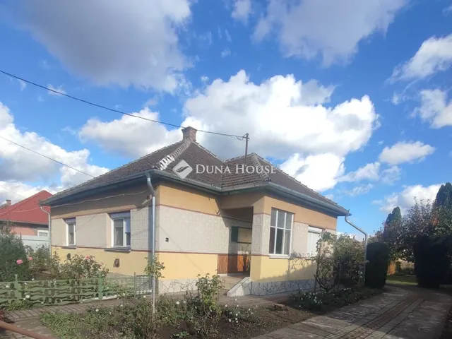 Eladó ház Szolnok 120 nm