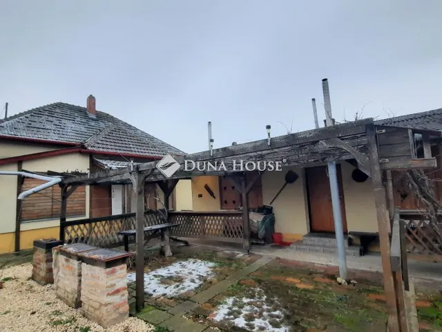 Eladó ház Szolnok 130 nm