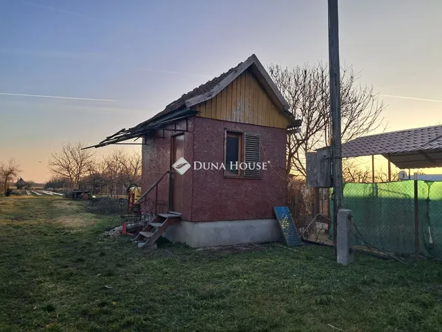 Eladó telek Szolnok, Alcsisziget utca 2147 nm