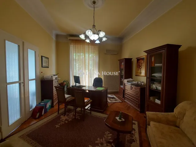 Eladó lakás Szolnok 101 nm