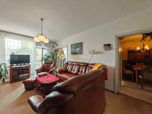 Eladó lakás Szolnok, Bajcsy-Zsilinszky út 75 nm
