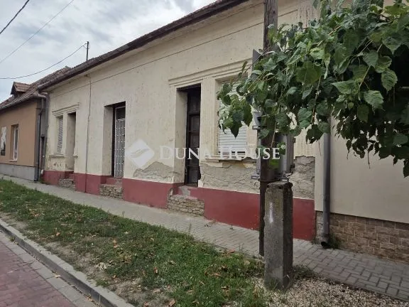 Eladó ház Szolnok, Batthyány utca 108 nm