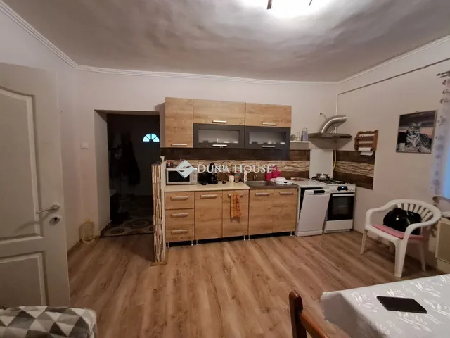 Eladó ház Tószeg, Szabadság út 58 nm