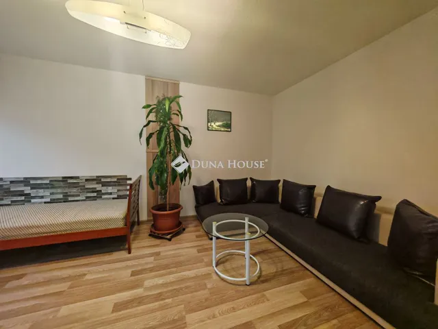 Kiadó lakás Szolnok, Aranyi Sándor utca 51 nm