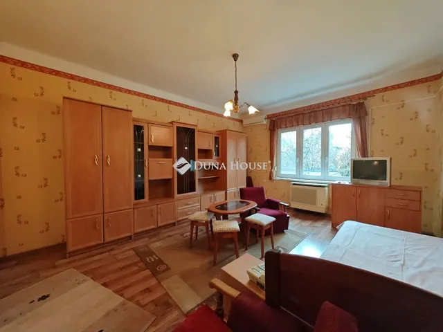 Eladó lakás Szolnok, Boldog Sándor István körút 34 nm