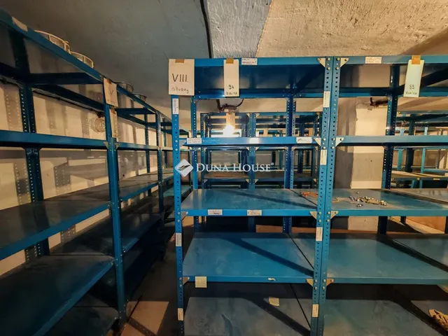 Eladó kereskedelmi és ipari ingatlan Szolnok 60 nm