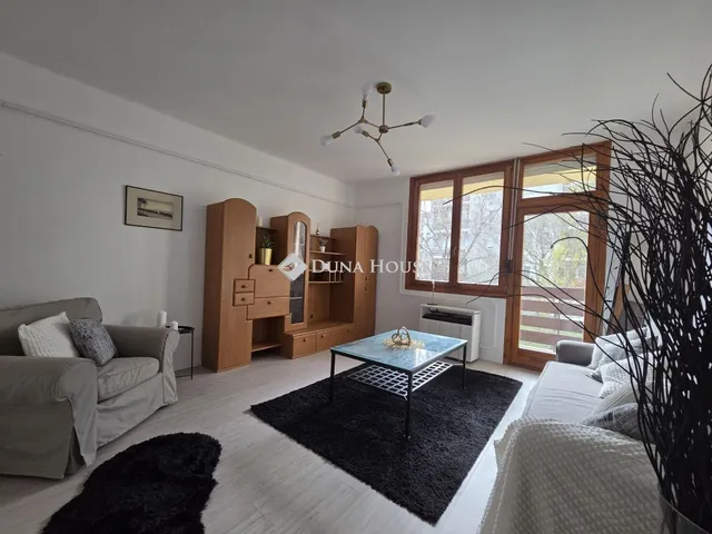 Eladó lakás Törökszentmiklós, Fáy András lakótelep 54 nm