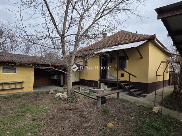 Eladó ház Szolnok, Iszap utca 58 nm