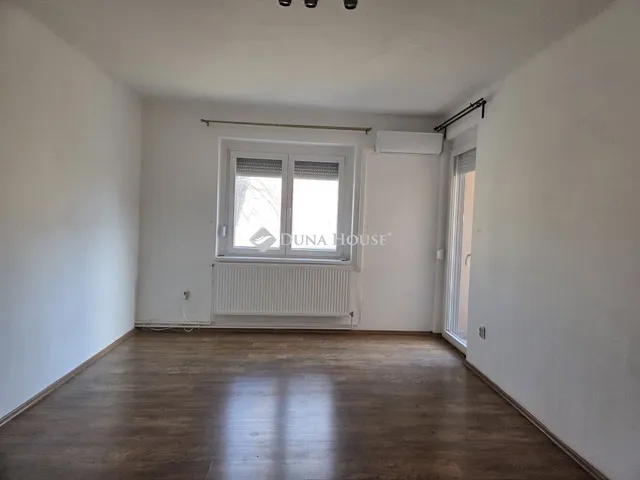 Eladó lakás Szolnok, Bálvány utca 40 nm