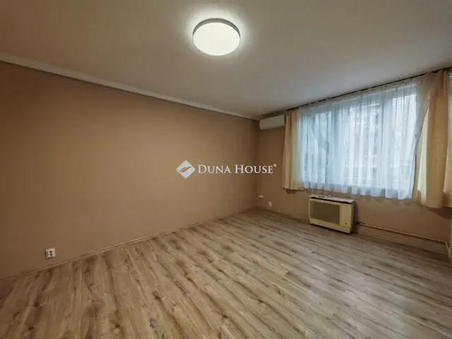 Eladó lakás Szolnok 43 nm