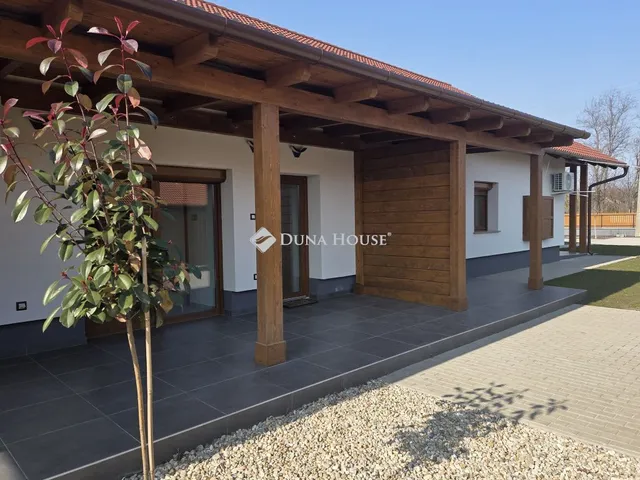 Eladó ház Szolnok 79 nm