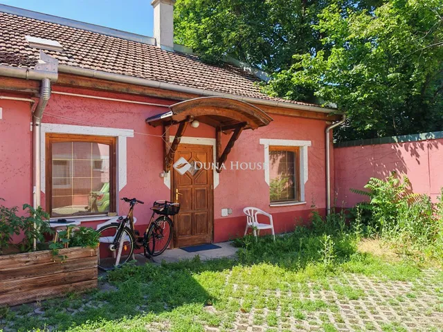 Eladó kereskedelmi és ipari ingatlan Szolnok 28 nm