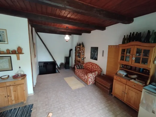 Eladó mezőgazdasági ingatlan Bakonygyirót, b 40 nm