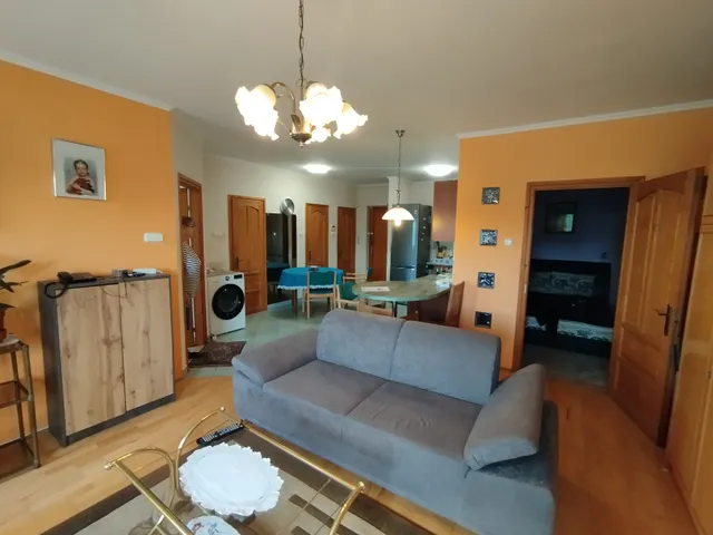 Eladó lakás Győr, Nádorváros, tih 64 nm